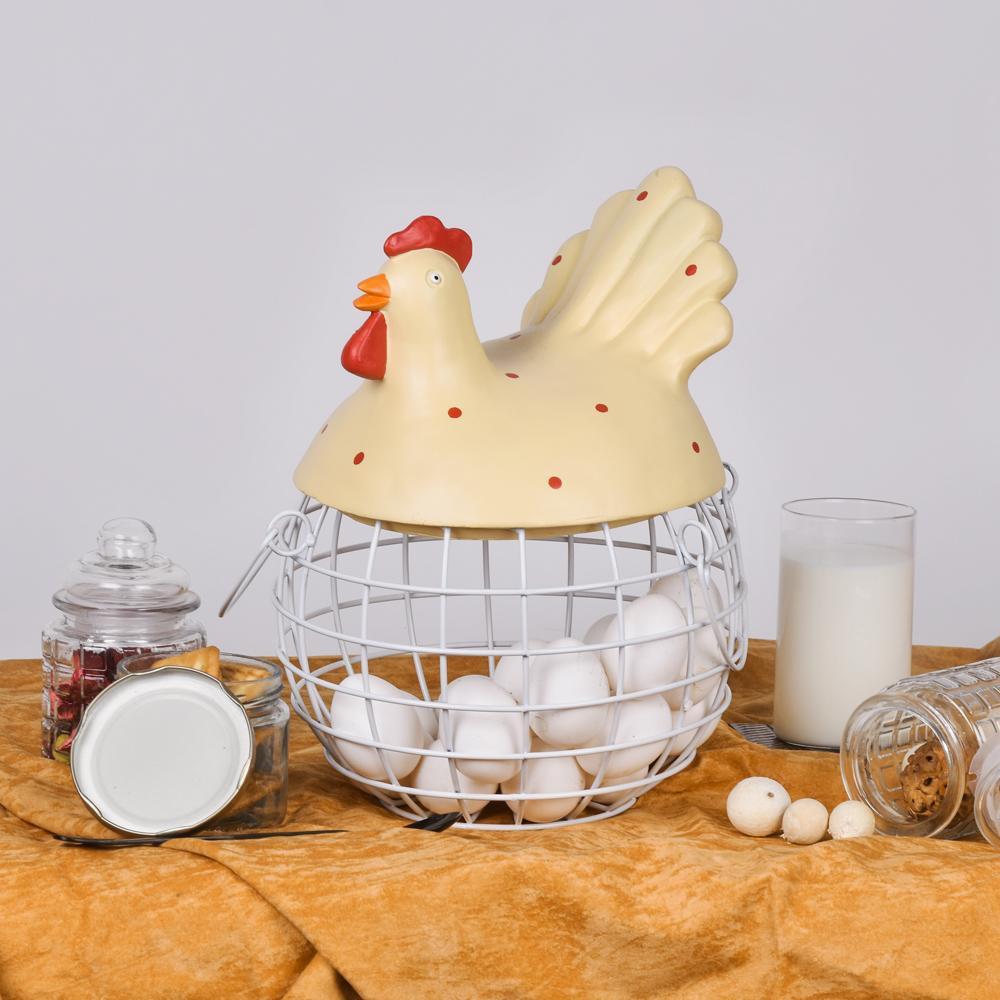 A Cream Egg Rooster Basket