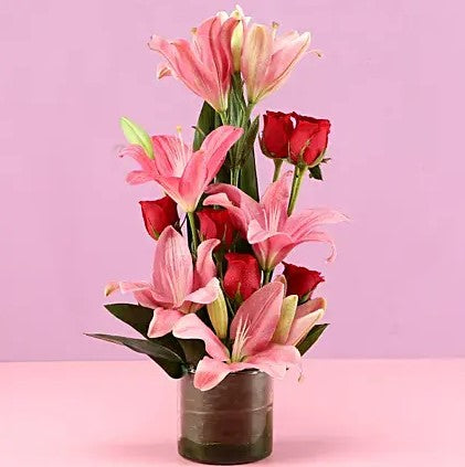 Pretty Pink Vase - Send Flowers Online