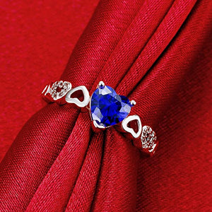 Platinum-plated Midnight Blue Swiss Zirconia Crystal Heart Ring for Women and Girls