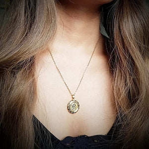 Valentine's Day Gift For Women, Girls Gold Plated Circular Photo Memory Locket Pendant Necklace With Chain