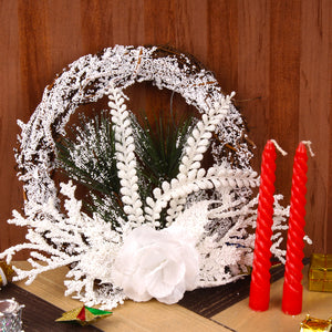 SNOW DECORATED WREATH WITH PILLAR CANDLES