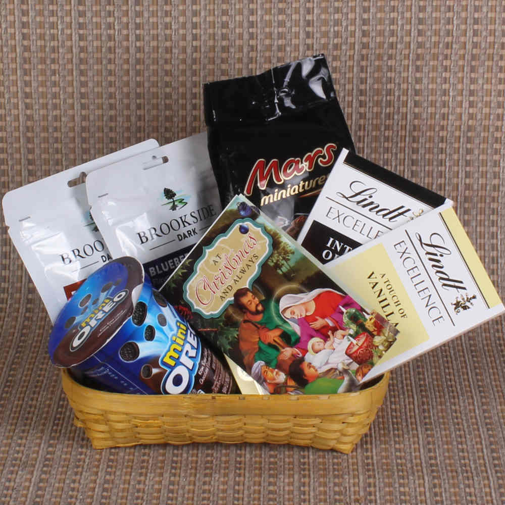 CHRISTMAS GOODIES BASKET