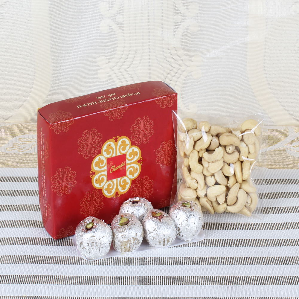 SWEETS WITH CASHEW NUTS