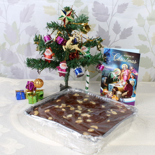 CAKE AND DECORATIVE TREE WITH CARD