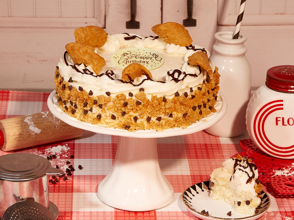 Cannoli Cake